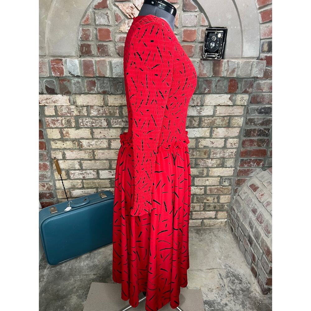 Liz Claiborne dress smocked bodice red black long sleeve pockets - Picture 8 of 12